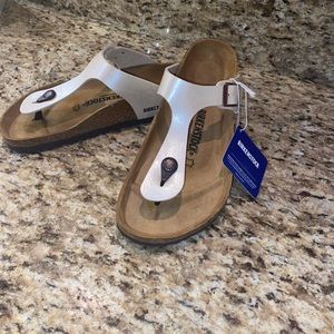 Brand new Birkenstock Gizeh size 8